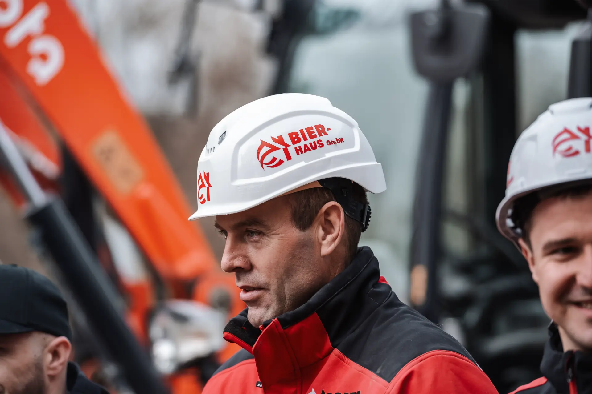 Handwerker von Bier Haus bei der Arbeit